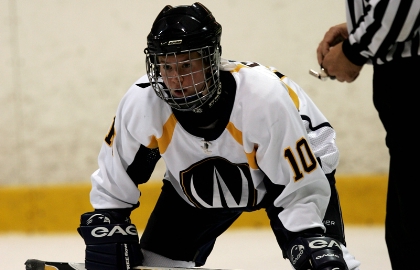 After leading the OUA in goals (19) during the 2009-2010 campaign, Manon Davis hopes to team with locals Jamie Tessier and Maxine Baronette, leading Windsor to another playoff run